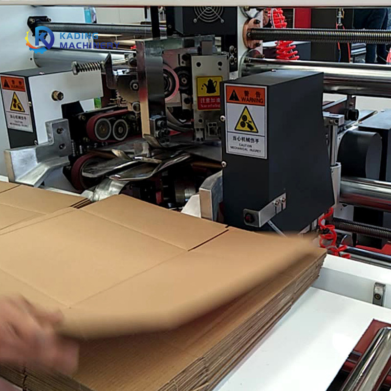 Mesin Jahit Kotak Bergelombang 3500mm Dengan Layar Sentuh PLC Dan Pengumpanan Manual